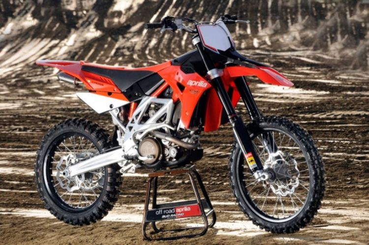 Aprilija MXV 450 
