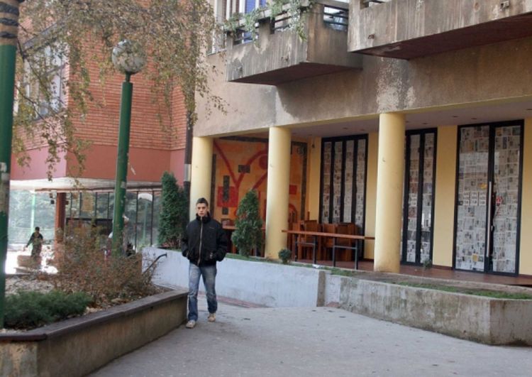 Petorica izbodena u bajramskoj noći