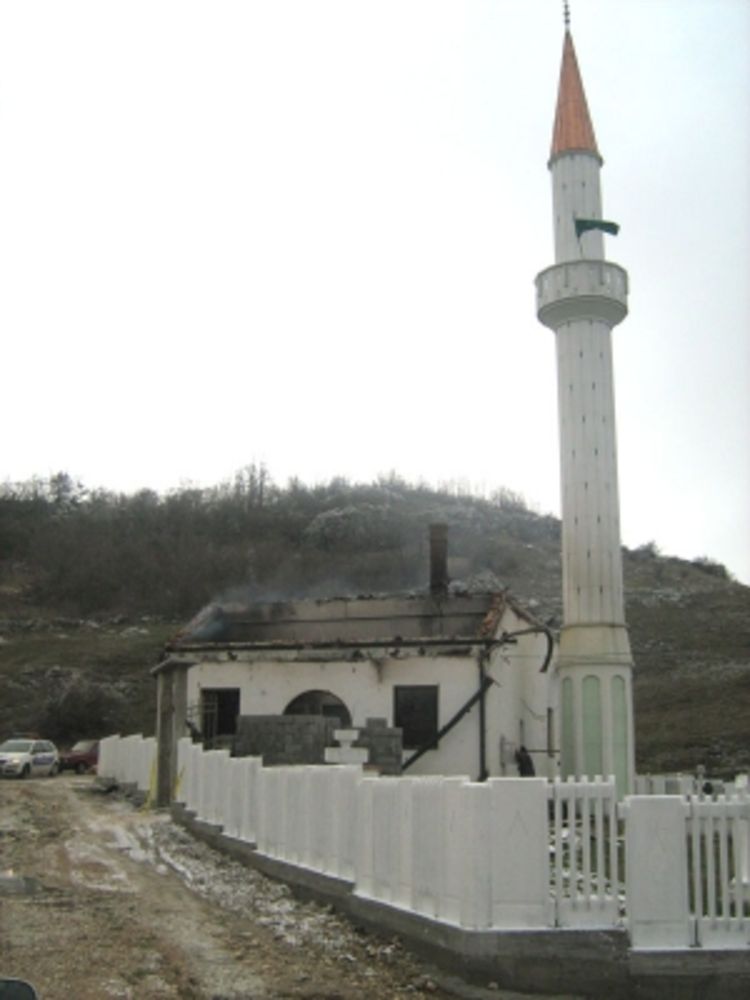 Vještaci tragaju za uzrocima požara