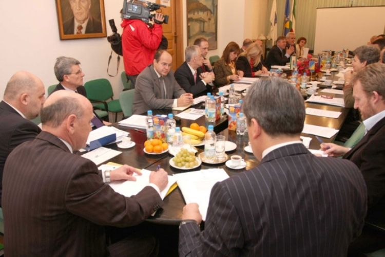 Nedžadu Brankoviću zaprijećeno smjenom