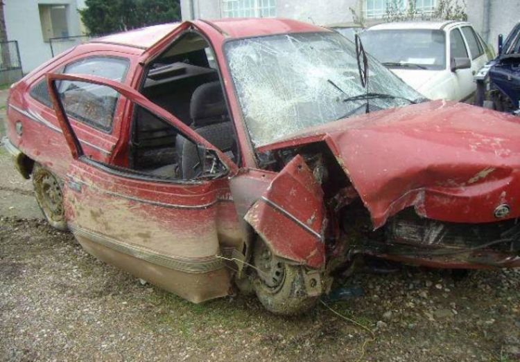 Poginuo vozač opel kadeta
