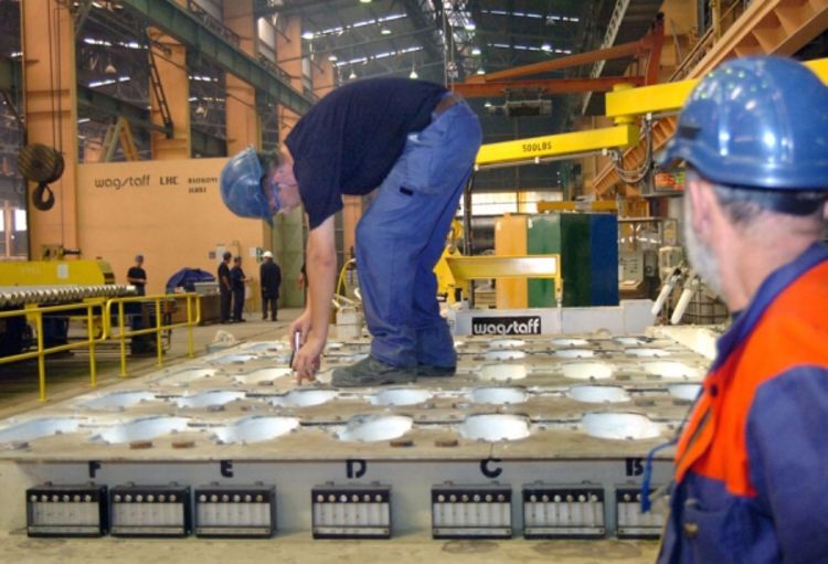 Aluminij smanjuje proizvodnju za četvrtinu