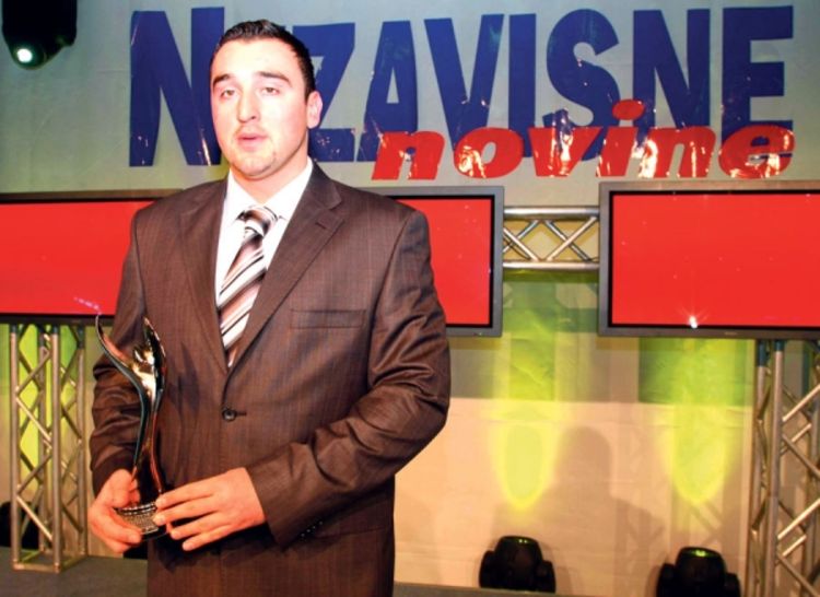 Krune Lusiji Kimani i Memnunu Hadžiću