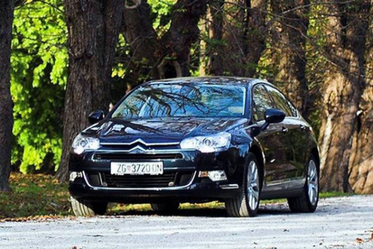 TEST: Sitroen C5 2.7 V6 HDI ekskluziv