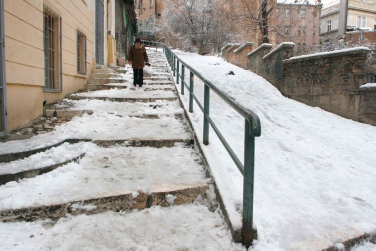 Udvostručen broj lomova zbog klizavice