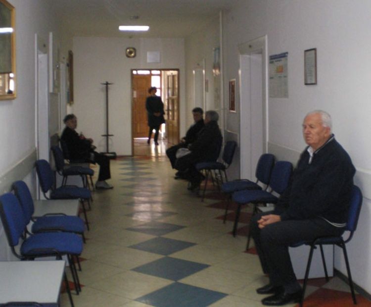 Nema dovoljno lijekova u Karitasovoj humanitarnoj ambulanti