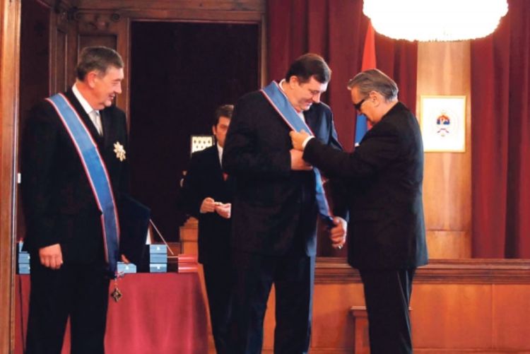Kuzmanović odlikovao Radmanovića i Dodika