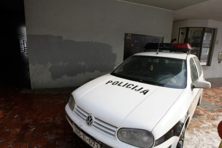 Napadnuta kuća premijera FBiH