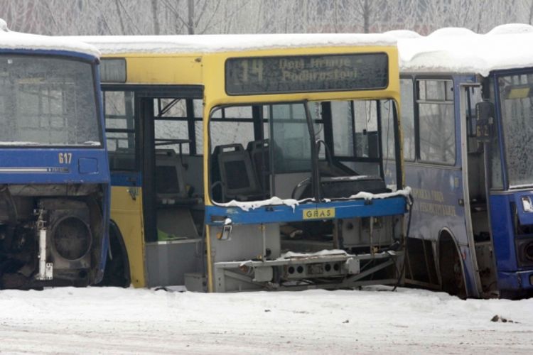 Pet novih minibusa krajem januara