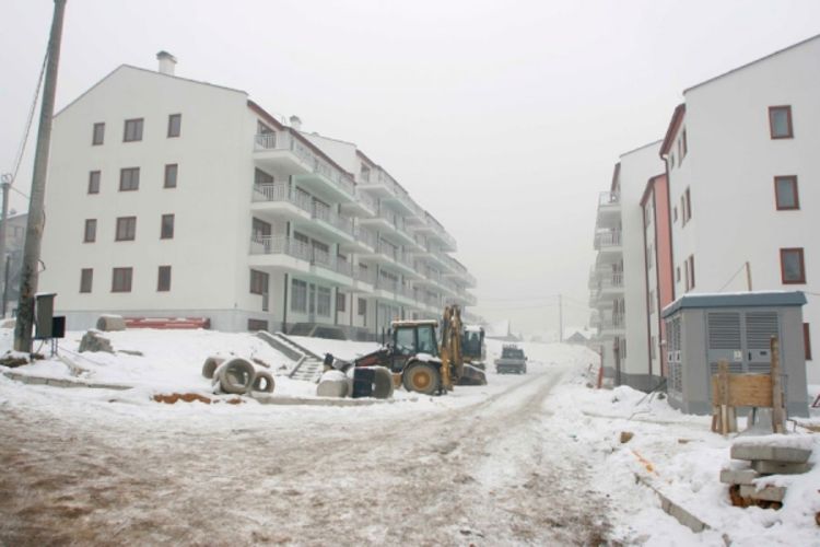 Čekaju priključenje struje