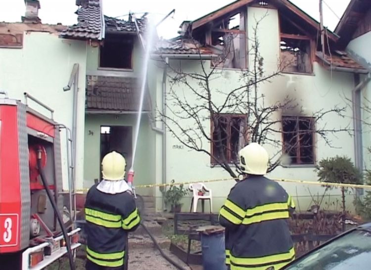 Izgorjela četiri stana