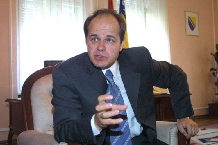 Adil Osmanović: Ne blokiramo Savjet ministara, samo Špirića