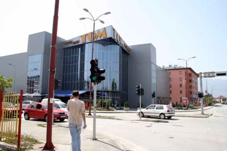 Konzum preuzima šoping centre Tom