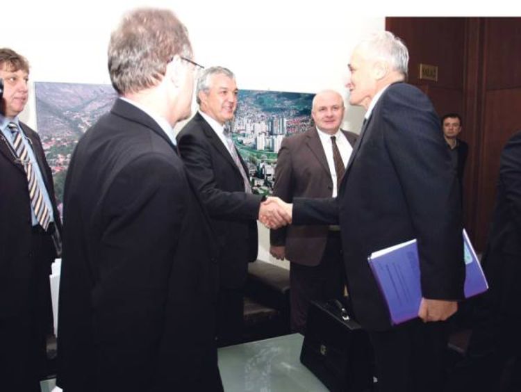 Preduzećima hitno obezbijediti kredite