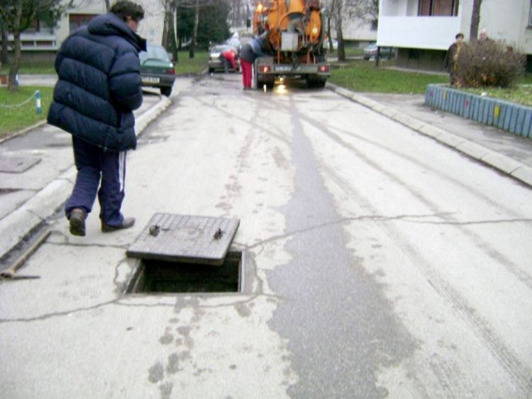 Popravljen odvod na Starčevici