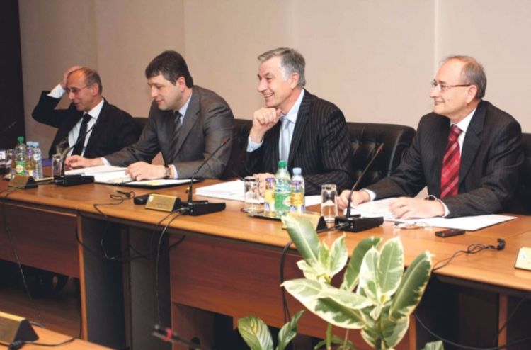Sadović usporava ukidanje viza