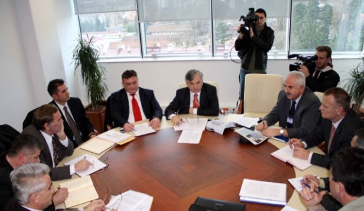 Ništa od dogovora o platama u Željeznicama RS