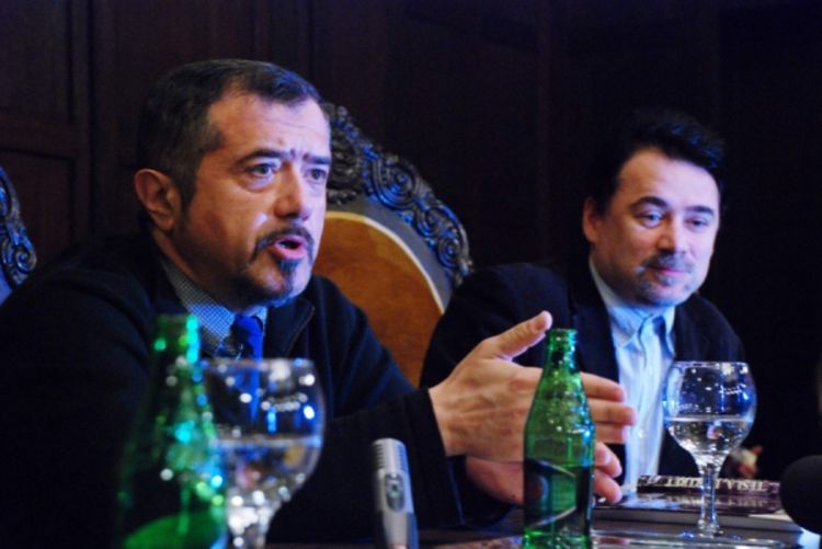 Mistična biografija slavnog naučnika iz pera Vladimira Pištala