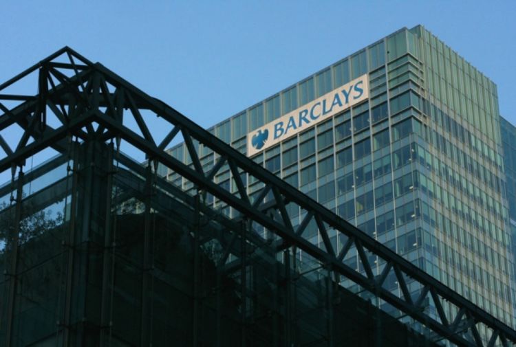 Uprkos krizi, Barclays s visokom zaradom