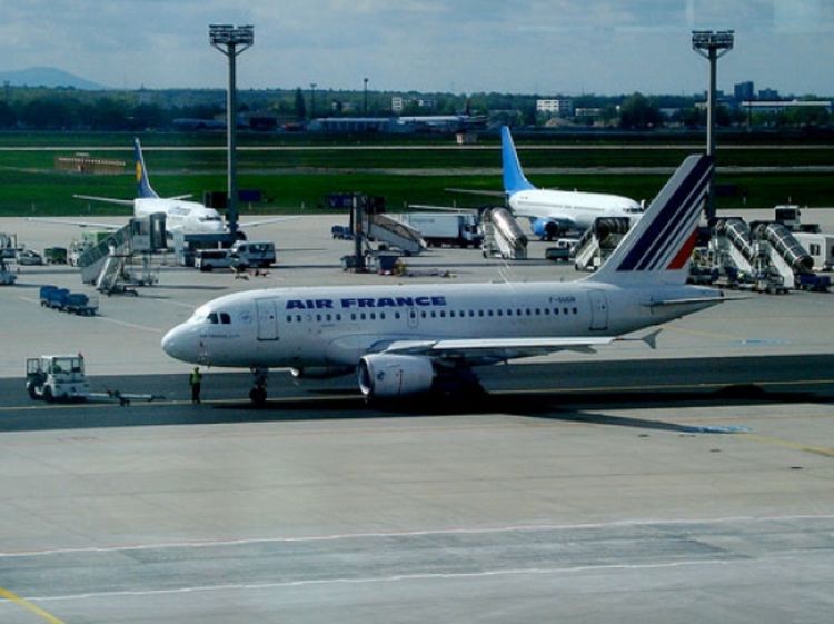Avio-prevoznici prosuli osam milijardi dolara
