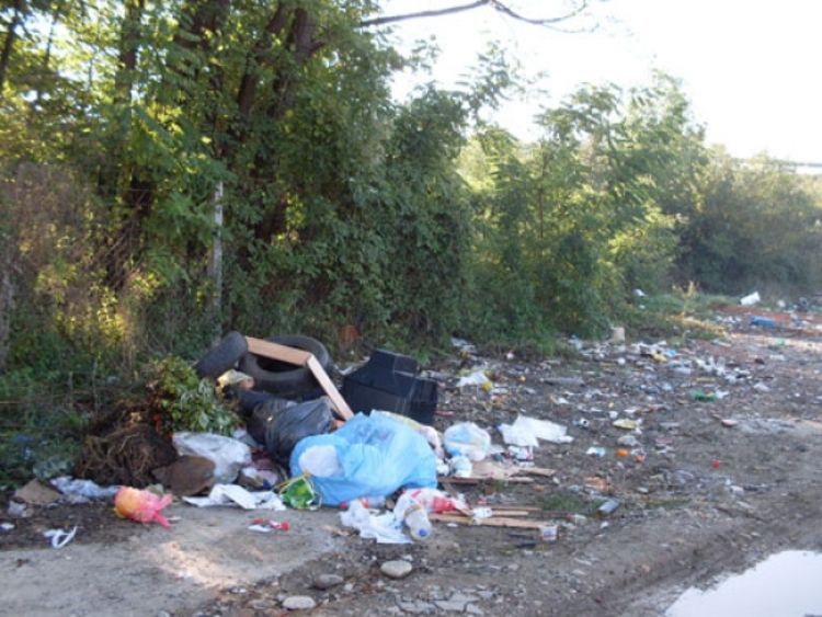 Stanovnici Zalužana traže kontejnere