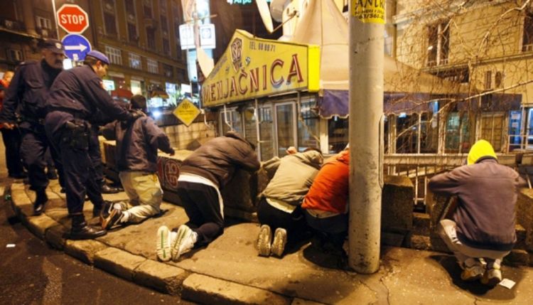 Zbog nereda privedeno 30