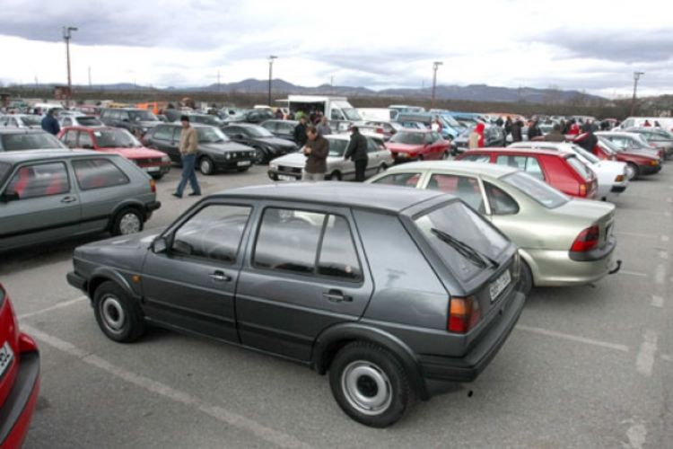 Mnoge auto-kuće pred zatvaranjem