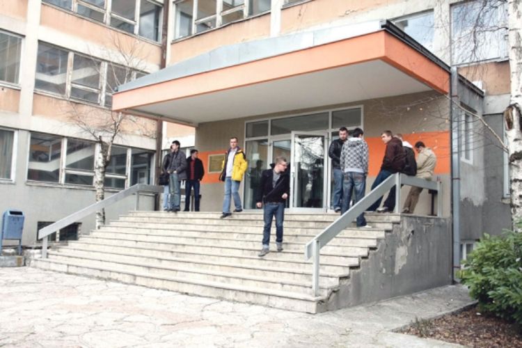Fakulteti bez konkursa zaposlili oko 100 ljudi