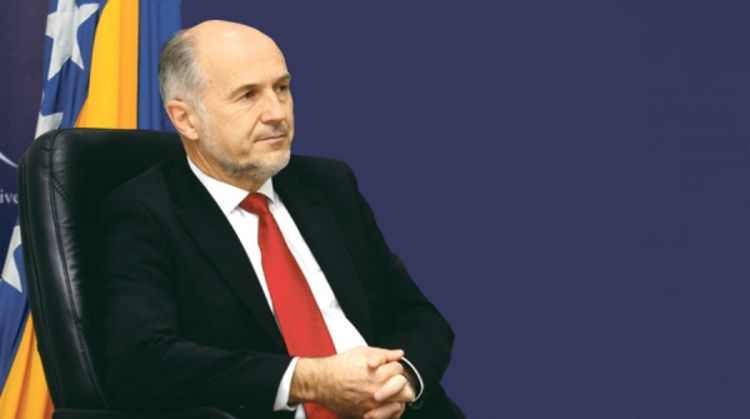 Valentin Incko: Dogovor o Ustavu na domaćim vlastima