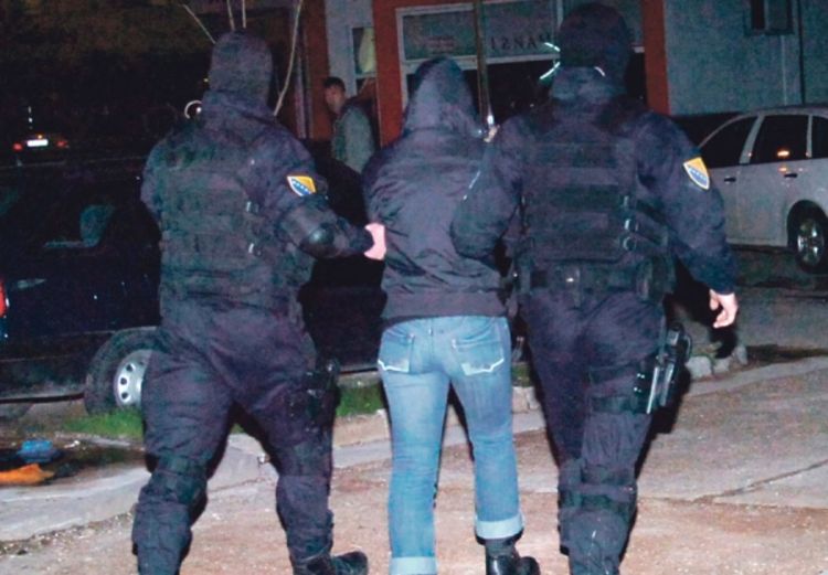 Uhapšeni s 80.000 lažnih evra