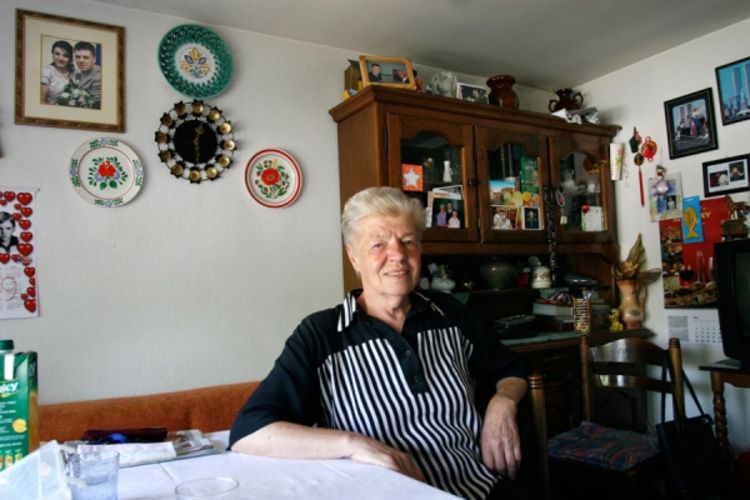 Babica Nimeta Cerić porodila oko 60.000 majki