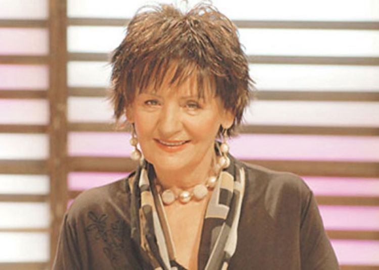 Lepa Lukić: Danas svaki đavo snima pesme