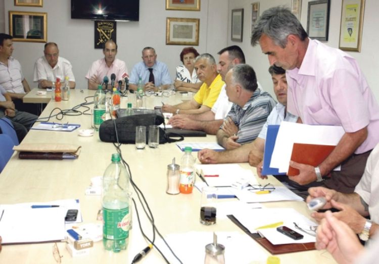 U Četvrtak masovni protesti pred zgradom Parlamenta FBiH