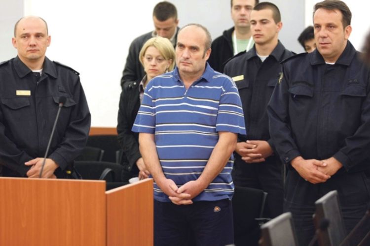 Za šamaranje pred sudom 28 mjeseci 