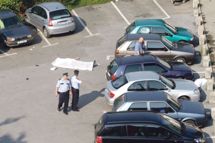 Ubio ženu, a policajac njega