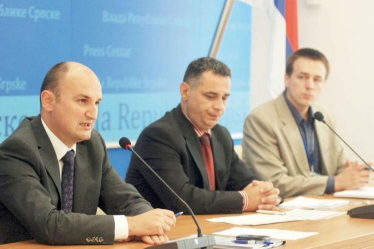 Nema kašnjenja u isplati treće rate