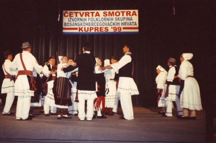 Ostali bez festivala zbog religijskih razlika