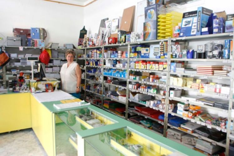 Roditeljima preskupo opremanje školaraca