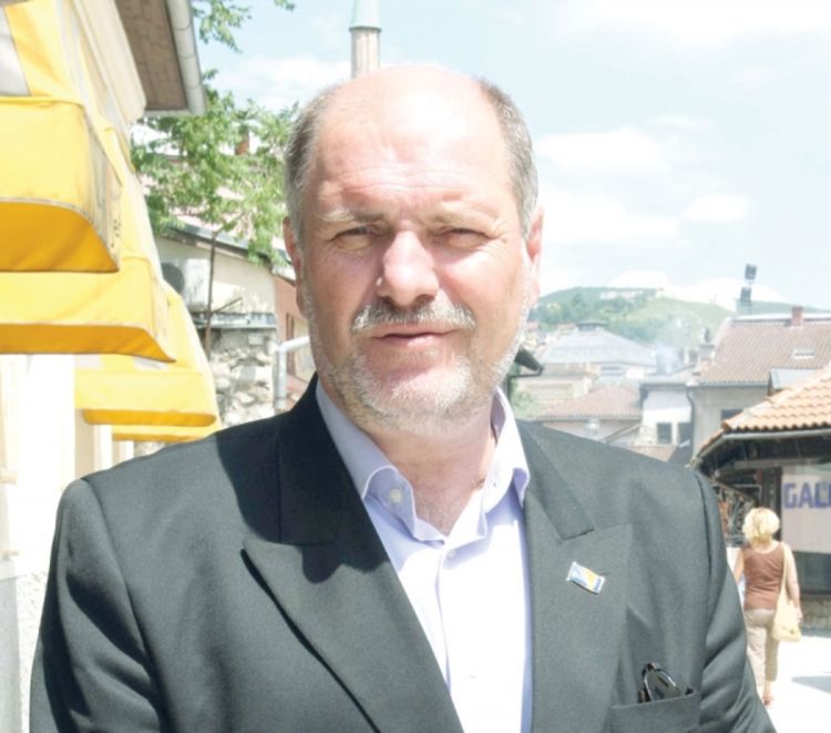 Mustafa Mujezinović: Depozite za razvoj privrede  a ne za zidanje kamata
