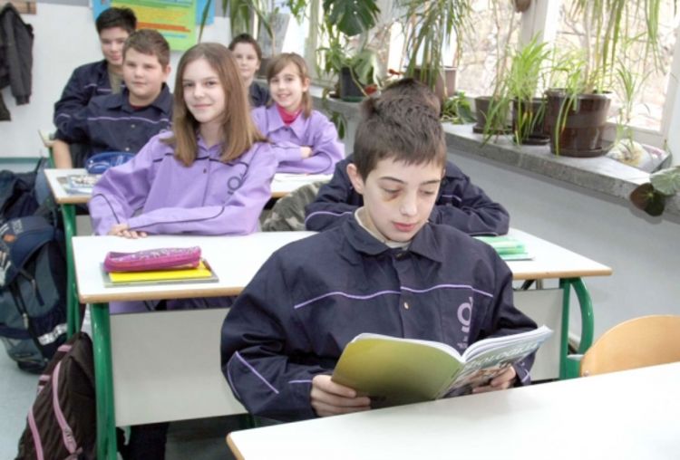 Neizvjestan početak nastave