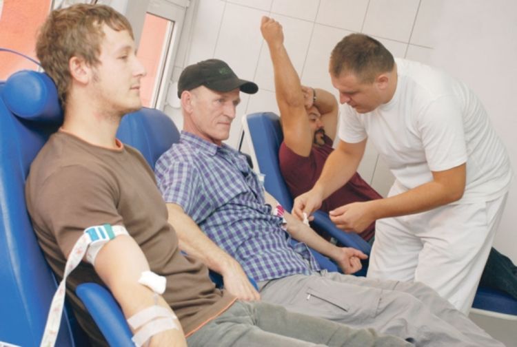Zbog nedostatka krvi odgađaju i operacije