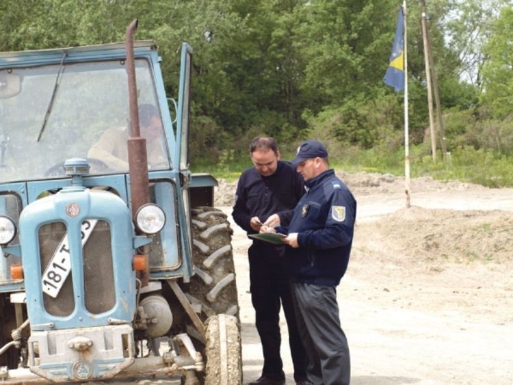 Traktore voze i bez dozvola