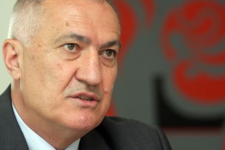 Slobodan Puhalac: Visoki predstavnik krši akcionarska prava RS
