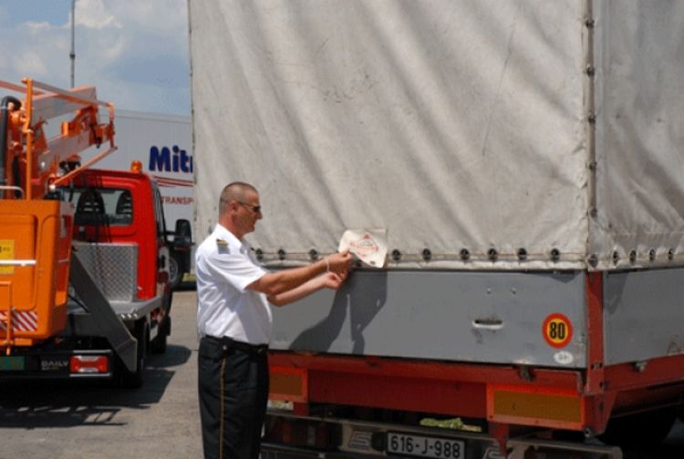 Granicu prolaze i nelogične uvozne fakture