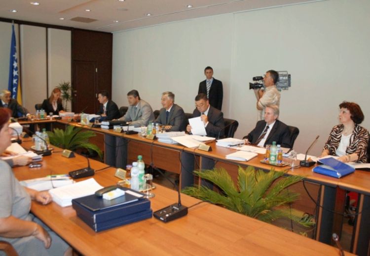 Prijedlozi o platama vraćeni na doradu
