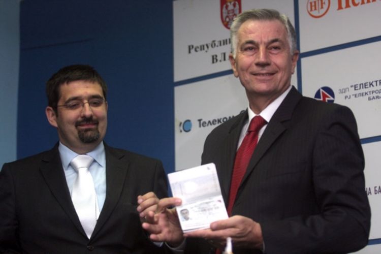 Izdati prvi biometrijski pasoši