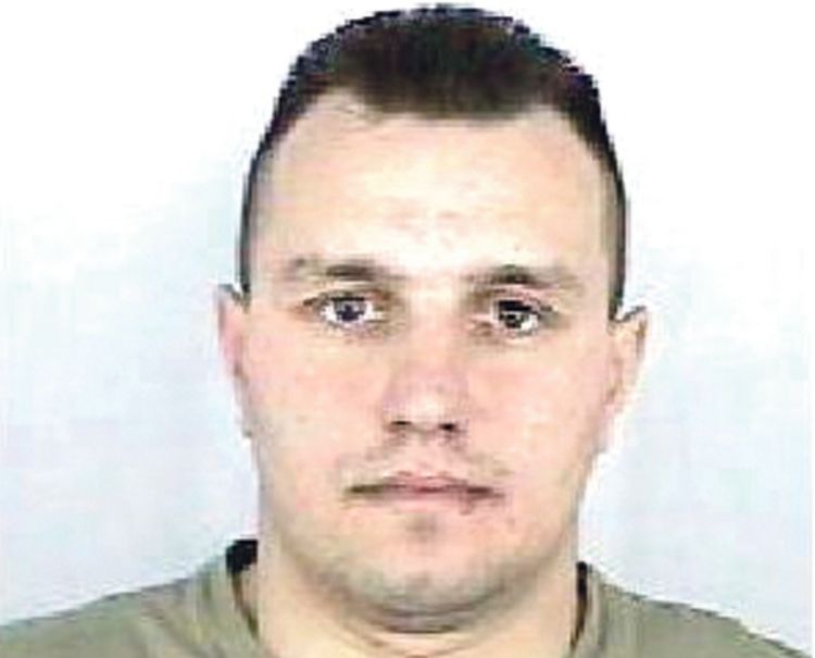 Knezović se predao policiji