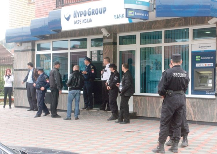 Iz Hipo banke ukrali oko 20.000 maraka 