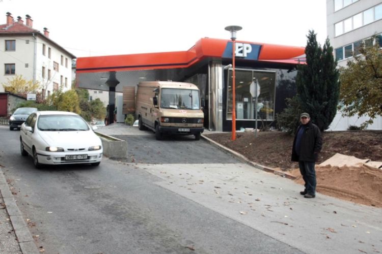 Rusi ciljaju i Energopetrol