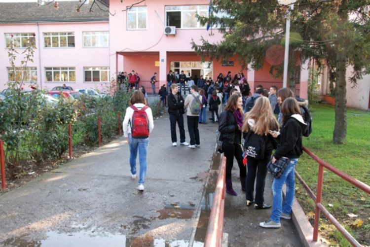 Novi grip stigao i u škole